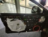 Toyota Camry odhlučnění, tlumení dveří Toyota 0123