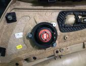 BMW_3_E90_reproduktory,_zesilovač,_autohifi,_výměna_reproduktorů11