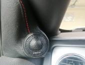 Ford_Mustang,_autohifi,_reproduktory,_zesilovač,_hertz_reproduktory,_mustang_hifi37