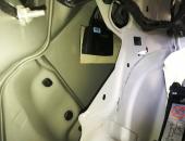 Mazda_3_II_montáž_parkovacích_senzorů,_záznamová_kamera04