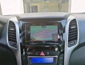 hyundai_i30_radio_navigace_kamera_08493313