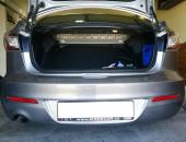 Mazda_3_II_montáž_parkovacích_senzorů,_záznamová_kamera02