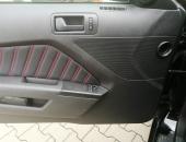 Ford_Mustang,_autohifi,_reproduktory,_zesilovač,_hertz_reproduktory,_mustang_hifi01