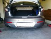 Mazda_3_II_montáž_parkovacích_senzorů,_záznamová_kamera03