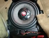 BMW_3_E90_reproduktory,_zesilovač,_autohifi,_výměna_reproduktorů13