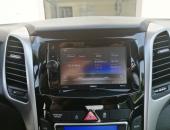 hyundai_i30_radio_navigace_kamera_08493314