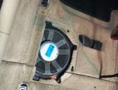 BMW_3_E90_reproduktory,_zesilovač,_autohifi,_výměna_reproduktorů12