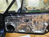 Mazda_MX5,_autohifi,_reproduktory_hertz,_tlumení_dveří_0109