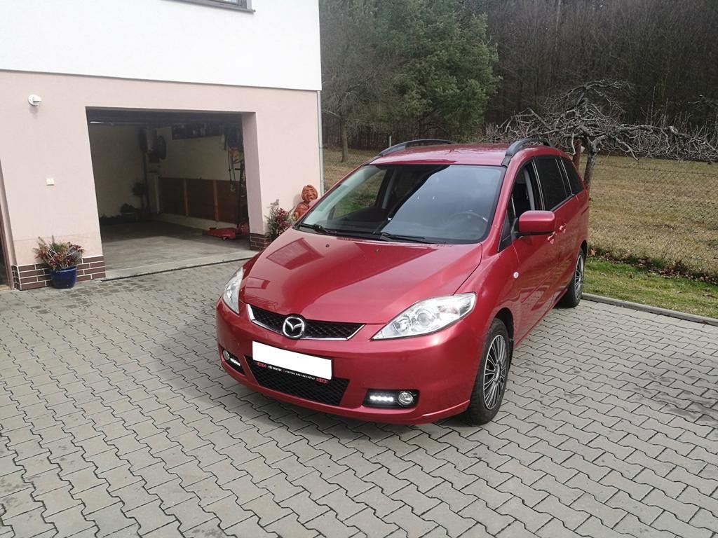 Mazda_5_montáž_denních_světel_10