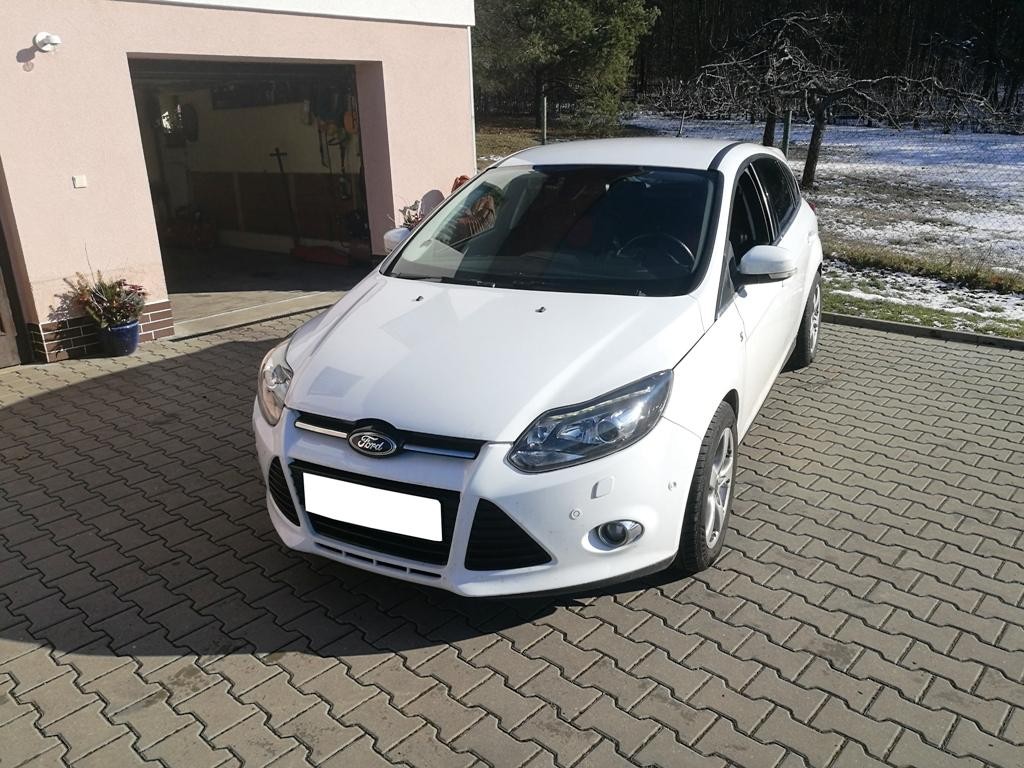 Ford_Focus_instalace_Android_rádia_016