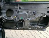 Ford_Mustang,_autohifi,_reproduktory,_zesilovač,_hertz_reproduktory,_mustang_hifi12