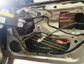 montaz_prednich_reproduktoru_bme_e46_184649_113