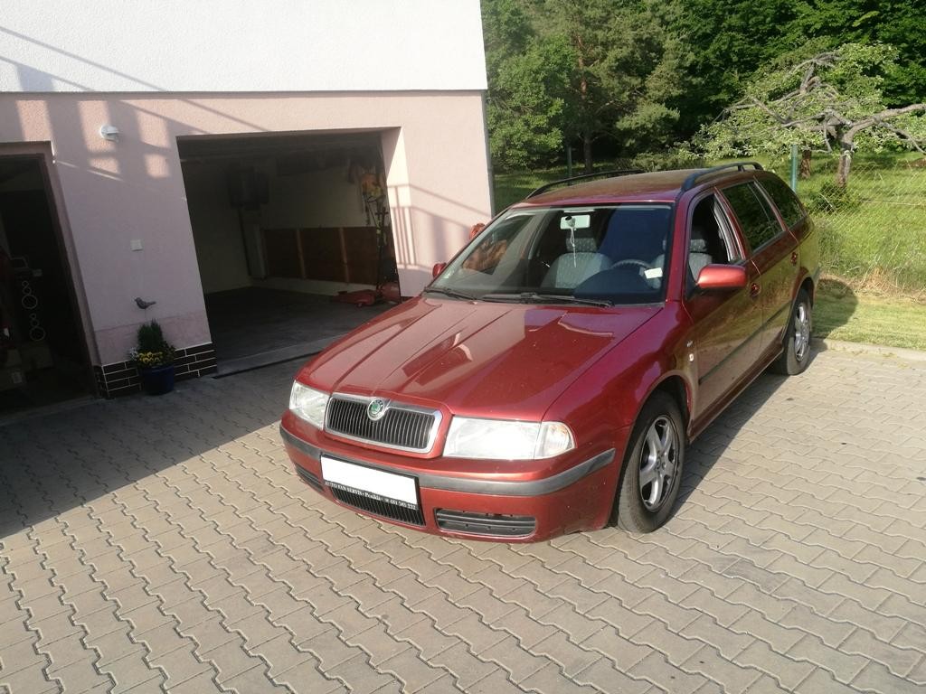 Škoda_Octavia_tonování_oken_folie_na_okna7