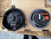 Toyota_C-HR,_autohifi,_reproduktory_Hertz,_aktivní_subwoofer_Kicker,_tlumení_dveří_0117