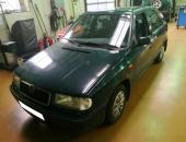 Škoda_Felicia_reproduktory_rádio_anténa11