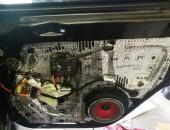 Škoda_Superb_II_Autohifi_a_tlumení_dveří13