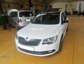 Škoda_Superb_II_autohifi,_výměna_reproduktorů,_tlumení_dveří,_reproduktory_Hertz_0115