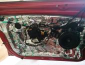 Škoda_Fabia_I_RS,_výměna_reproduktorů,_tlumení_dveří_108