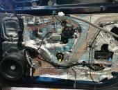 Škoda_Superb_III,_autohifi,_reproduktory_DLS,_výměna_reproduktorů,_tlumení_dveří13