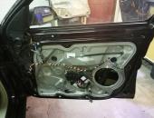 Škoda_Octavia_II_výměna_reproduktorů_a_tlumení_dveří_0102