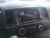 VW_T5_MULTIVAN_-_rádio,_stropní_monitor,_parkovací_kamera,_zesilovače_11102815