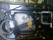 Škoda_Superb_II_Autohifi_a_tlumení_dveří03