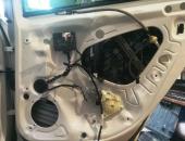 VW_Passat_B8,_autohifi,_reproduktory_hertz,_tlumení_dveří10