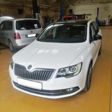 Škoda_Superb_II_autohifi,_výměna_reproduktorů,_tlumení_dveří,_reproduktory_Hertz_0115