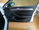 VW_Passat_B8,_autohifi,_reproduktory_hertz,_tlumení_dveří20