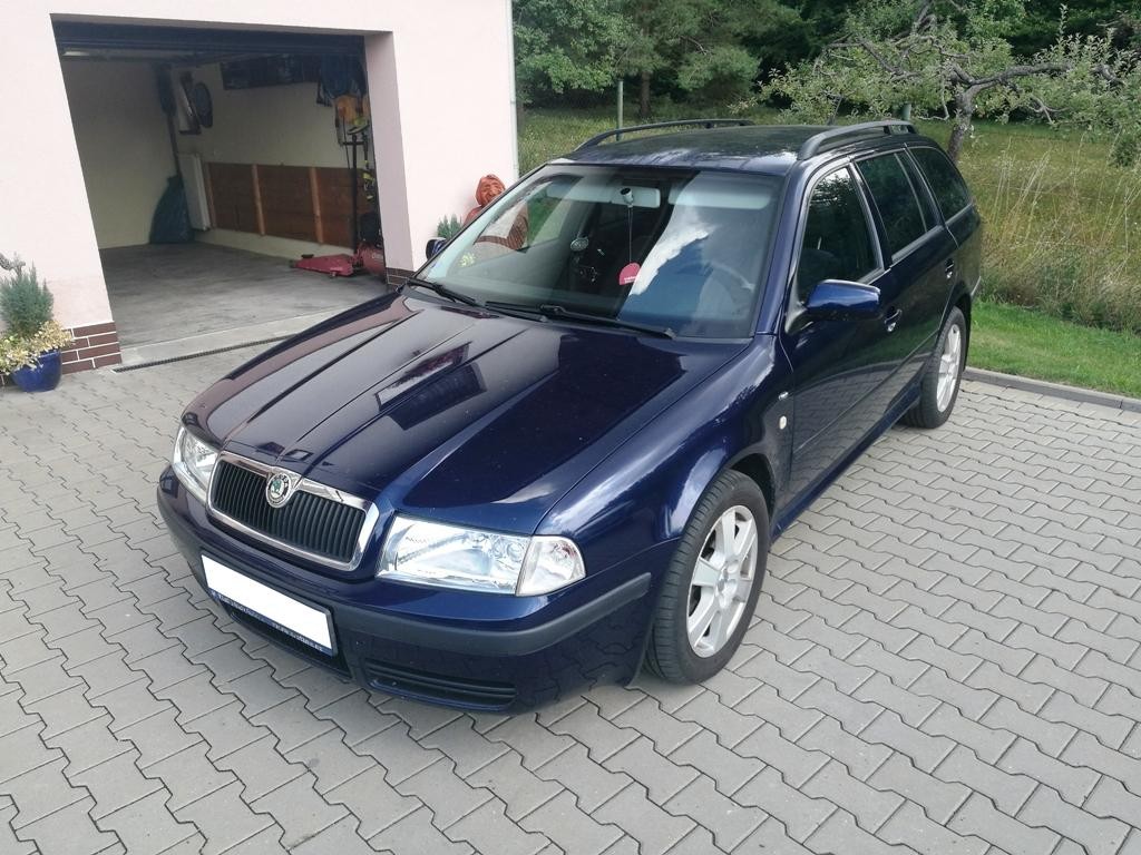 Škoda_Octavia_1,_tlumení_dveří,_reproduktory_hertz,_instalace_reproduktorů,_autohifi8