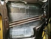 VW_T5_Multivan,_autohif,_reproduktory,_tlumení_dveří,_subwoofer_10