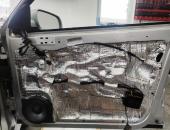 Škoda Octavia 1 - Tlumení dveří, reproduktory Morel, subwoofer a zesilovač Hertz 0111