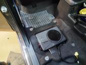 Mitsubishi L200, výměna reproduktorů, autohifi mitsubishi, subwoofer pod sedačku, hertz, helix, kenwood 010109