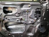 Mitsubishi L200, výměna reproduktorů, autohifi mitsubishi, subwoofer pod sedačku, hertz, helix, kenwood 010101