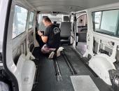VW T5, tónování oken, odhlučnění, stropní monitor, rádio car play, čalounění11