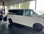 VW T5, tónování oken, odhlučnění, stropní monitor, rádio car play, čalounění21