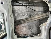 VW T5, tónování oken, odhlučnění, stropní monitor, rádio car play, čalounění05