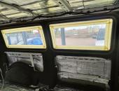 VW T5, tónování oken, odhlučnění, stropní monitor, rádio car play, čalounění01