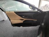 Lexus ES300H, odhlučnění dveří, montáž kamery, výměna reproduktorů, autohifi hradec králové, autohifi lexus 15