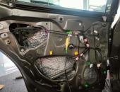 Toyota Camry odhlučnění, tlumení dveří Toyota 0119