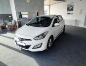 Hyundai i30, autorádio car play, android auto, zenec, parkovací kamera 8