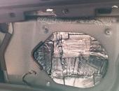 Audi 80 Cabrio, subwoofer Eton, reproduktory Emphaser, zesilovače Axton 0110