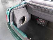 Audi 80 Cabrio, subwoofer Eton, reproduktory Emphaser, zesilovače Axton 0124