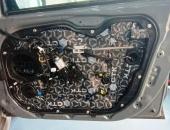 Hyundai i30N výměna reproduktorů, odhlučnění_0109