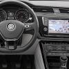 VW-Touran-15-interier-s-OEM-navigaci