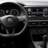VW-Polo-18-interier-s-OEM-autoradiem