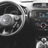 KIA-Soul-II-2014-interier-s-originalnim-autoradiem