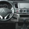 Mitsubishi-L200-interior