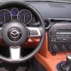 Mazda-MX-5-2005-2008-interier-s-OEM-autoradiem