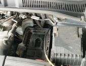 VW Sharan 7N_subwoofer v bočnici_06